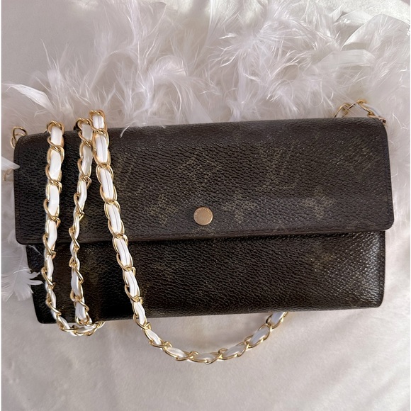 Louis Vuitton Handbags - Louis Vuitton Monogram Portefeiulle Sarah Long Bifold Wallet /& converter
